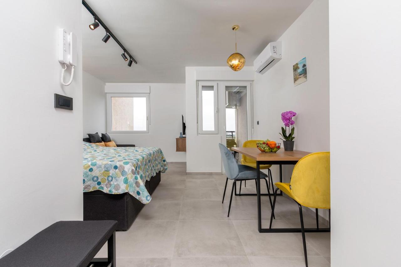 Tramonto Apartment Pula Ngoại thất bức ảnh
